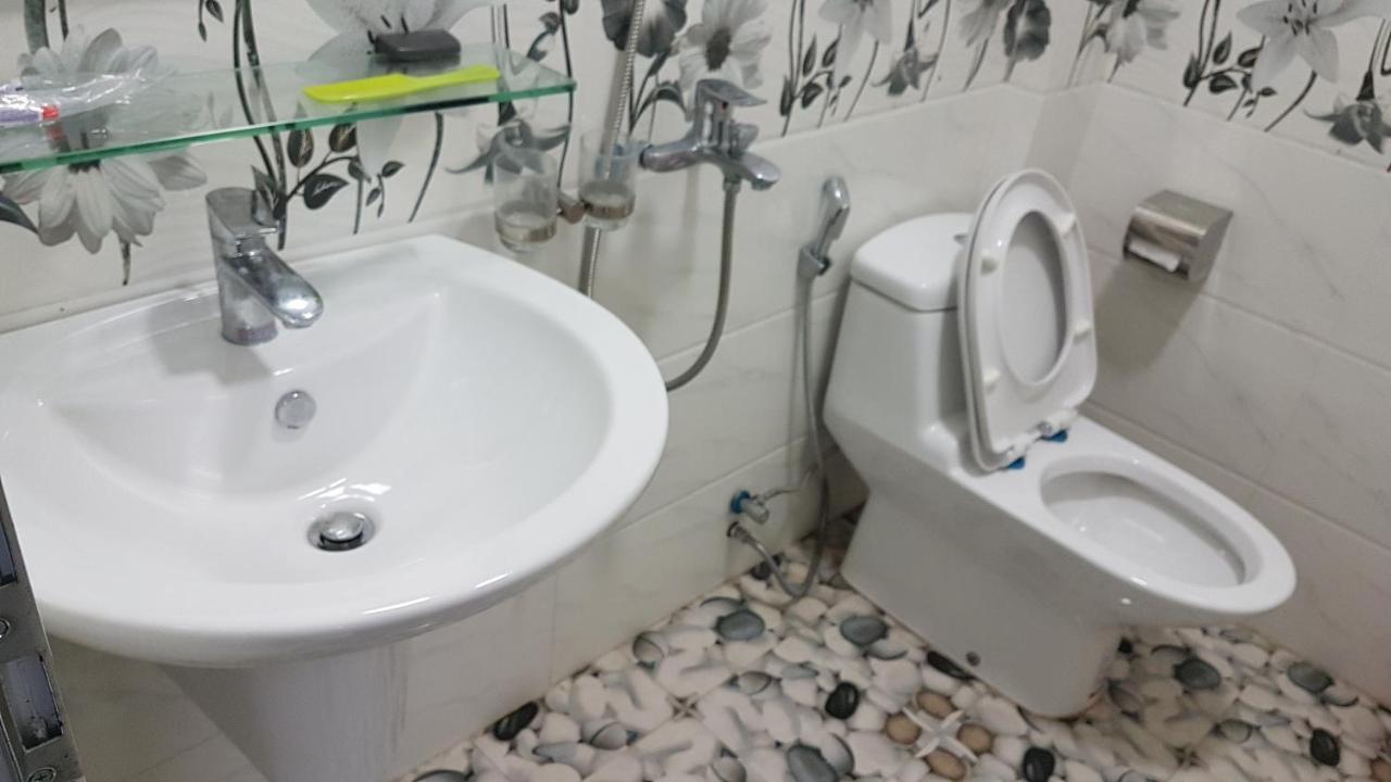 Love Hotel Near Ha Dong General Hospital Hanoi Exteriör bild